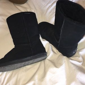 Black Bearpaw boots